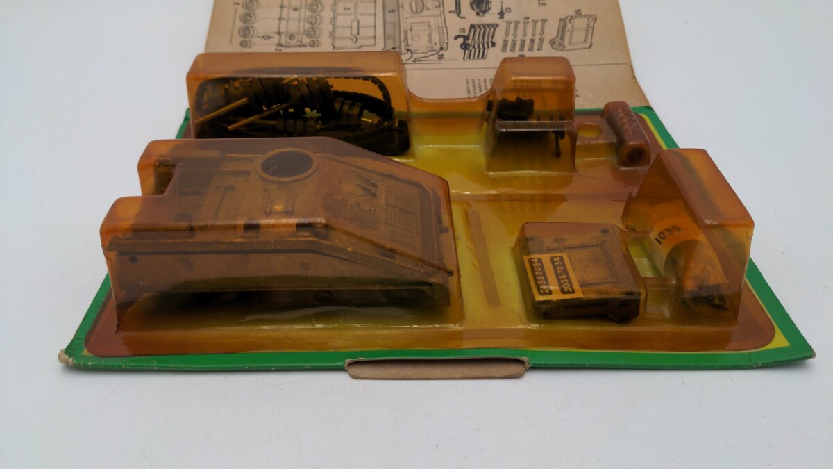 Dinky 1035 Die Cast Metal Striker Anti-Tank Vehicle Military Rare Vintage Kit EX/Box