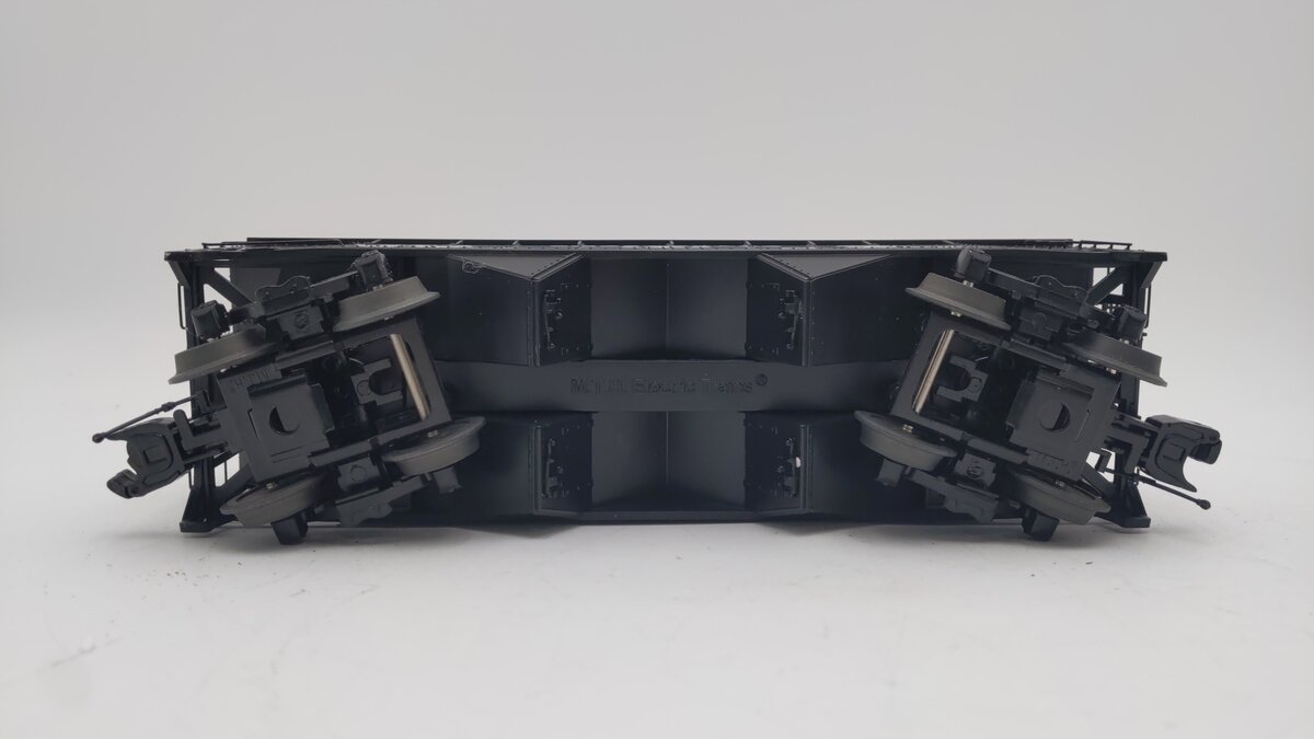 MTH 20-90553B O Gauge Chesapeake & Ohio 2-Bay Offset Hopper Car #52677 EX/Box
