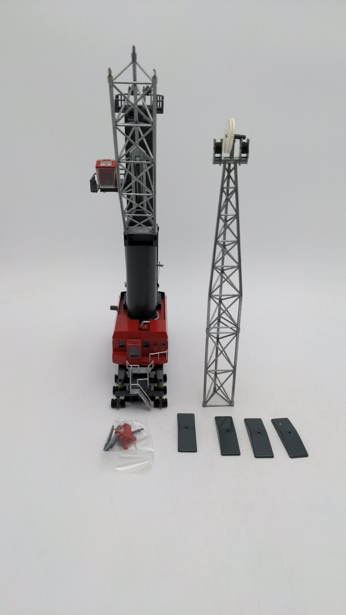 Conrad 2111 1:100 Scale Liebherr Harbour Mobile Crane LHM320 Rotating Tower Kit EX/Box