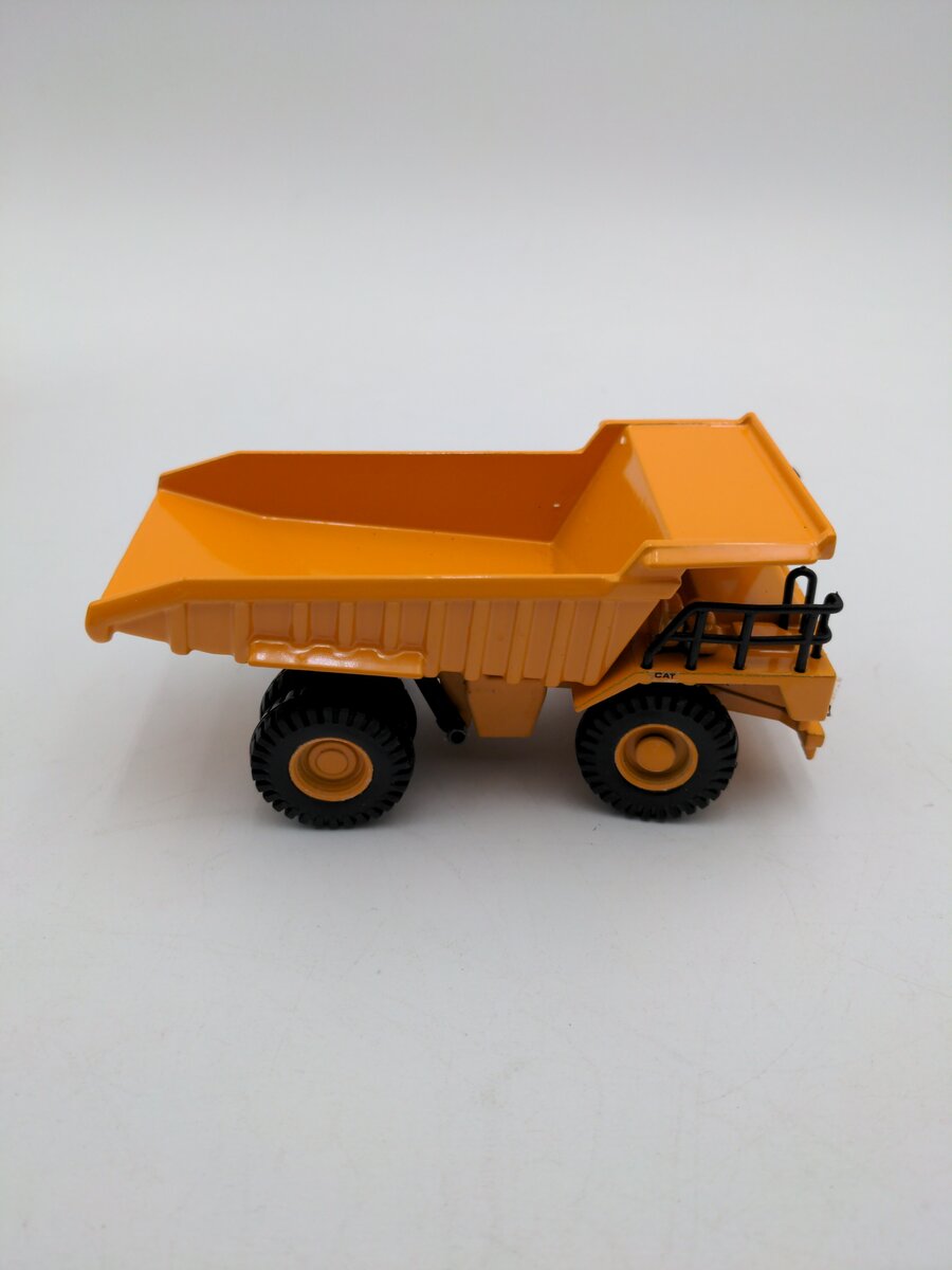 Joal 223 1:70 Caterpillar 773B Off-Highway Dump Truck EX/Box