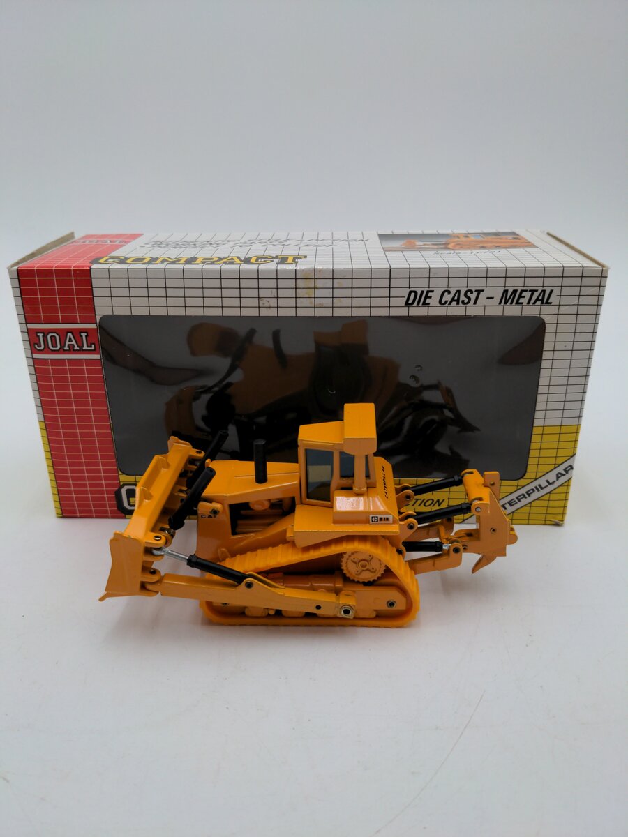 Joal 220 1:70 Caterpillar D10 Dozer Chain Tractor EX/Box