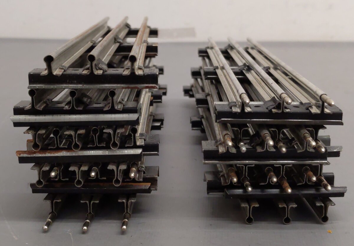 Lionel & K-Line O Gauge 10" Regular Straight Track [13]