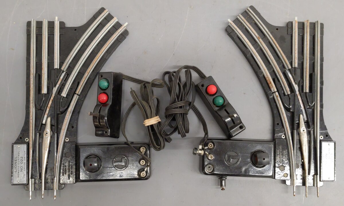 Lionel O22 Vintage O Left-Hand & Right-Hand Electric Remote Switches (Pair of 2) VG