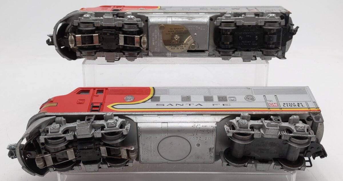 Lionel 2343 Vintage O Santa Fe F3 AA Diesel Locomotive Set VG