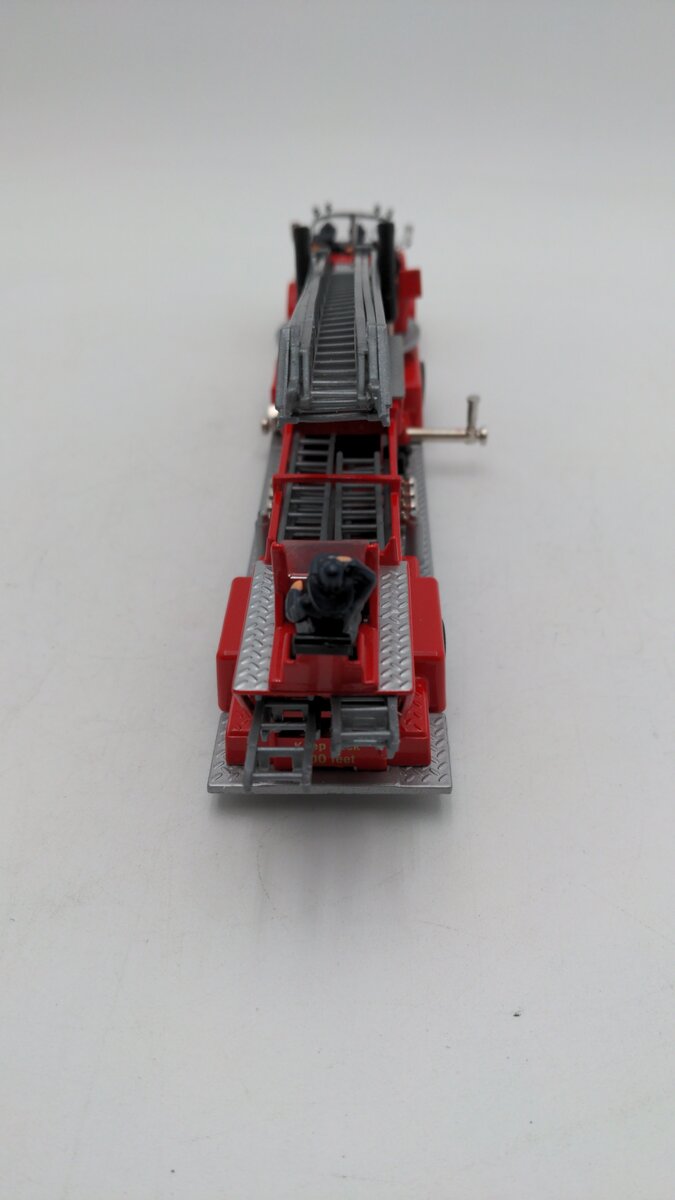 Corgi 97320 1:43 Scale 1990 American Lafrance Aerial Ladder Fire Truck Die Cast EX/Box