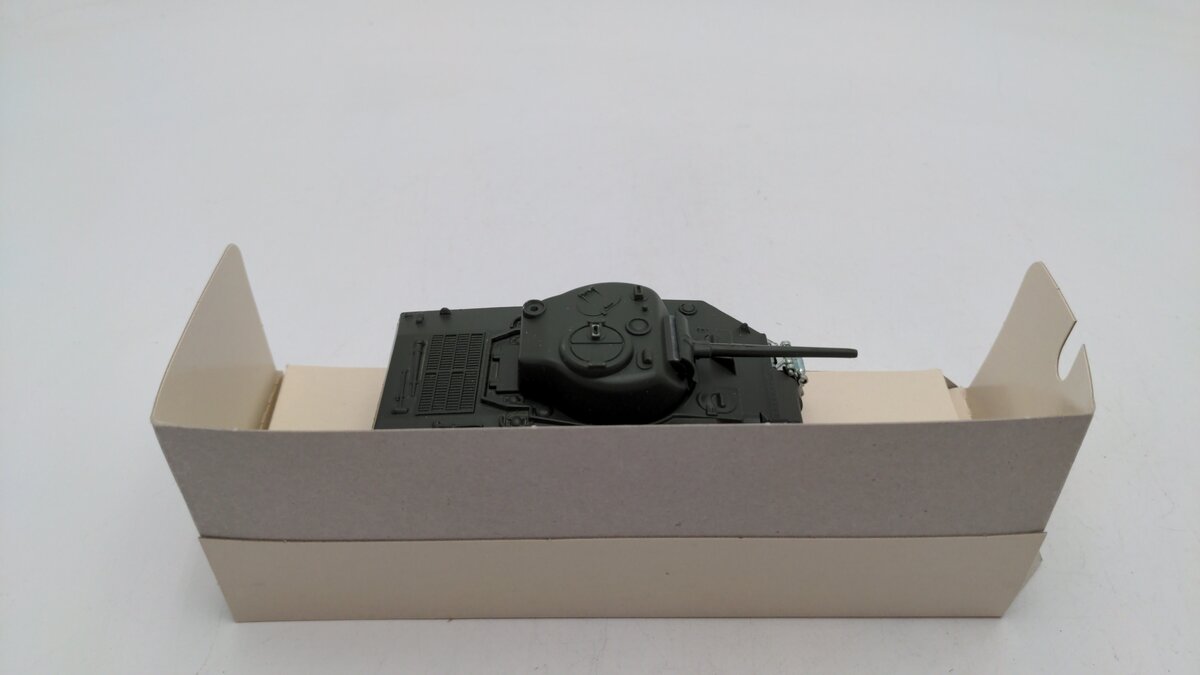 Solido 6201 1:50 Scale VTG 90 Sherman Tank Military-2 Diecast Limited Edition EX/Box