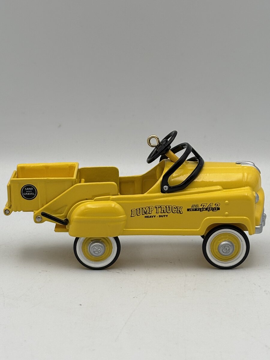 Hallmark Keepsake Kiddie Car Classics Dump Truck Ornament LN/Box