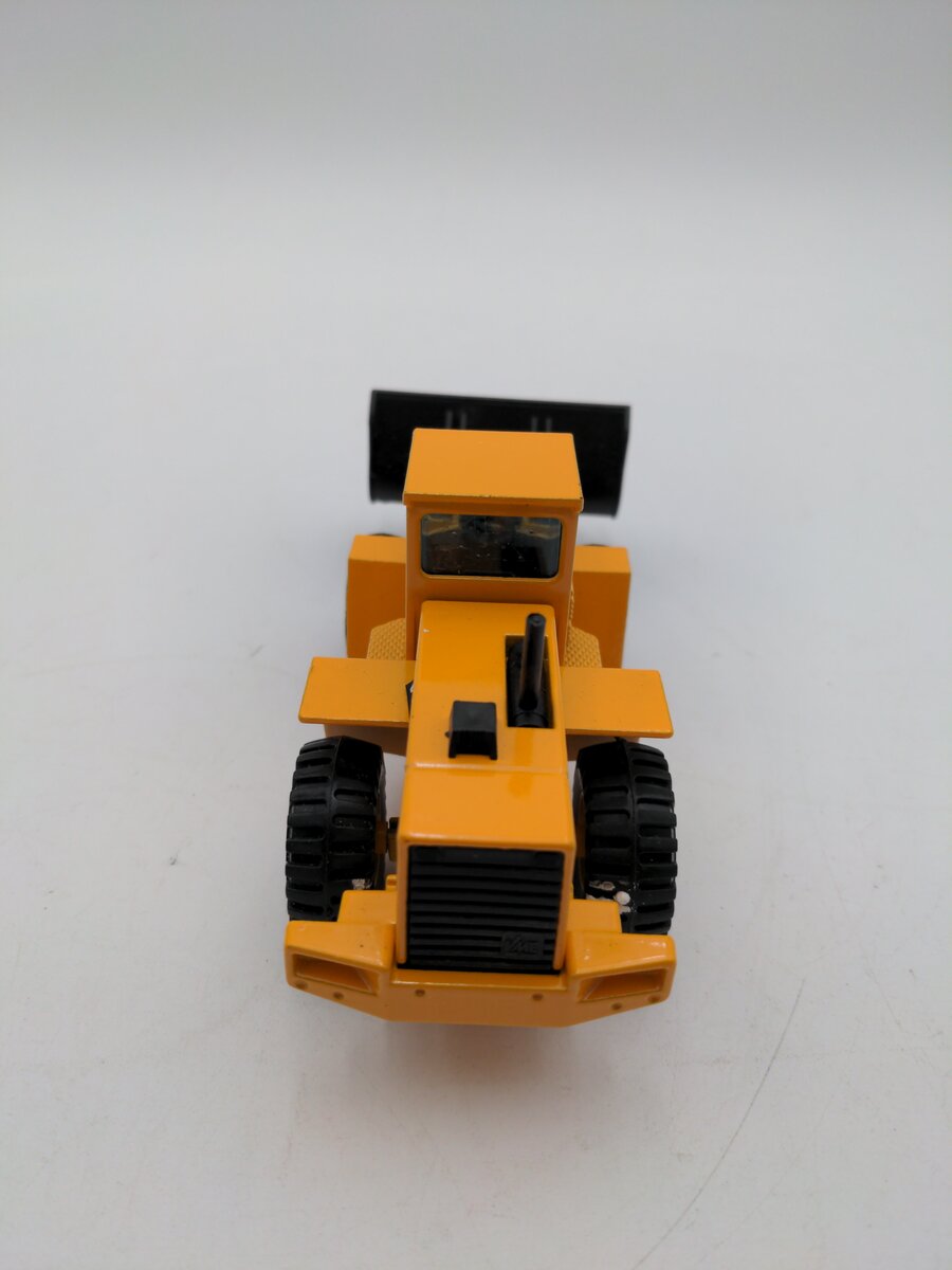 Joal 227 Volvo BM L 160 1:50 Scale Loader Diecast Metal EX/Box