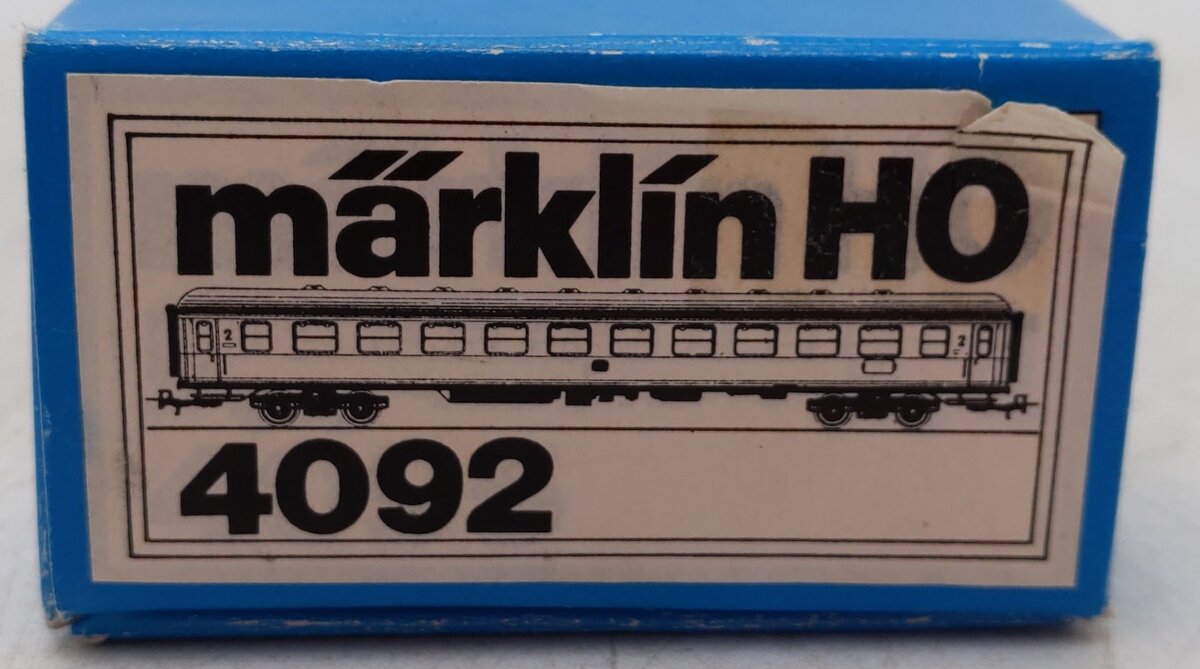 Marklin 4092 HO Deutsche Bahn 2nd Class Express Passenger Car EX/Box