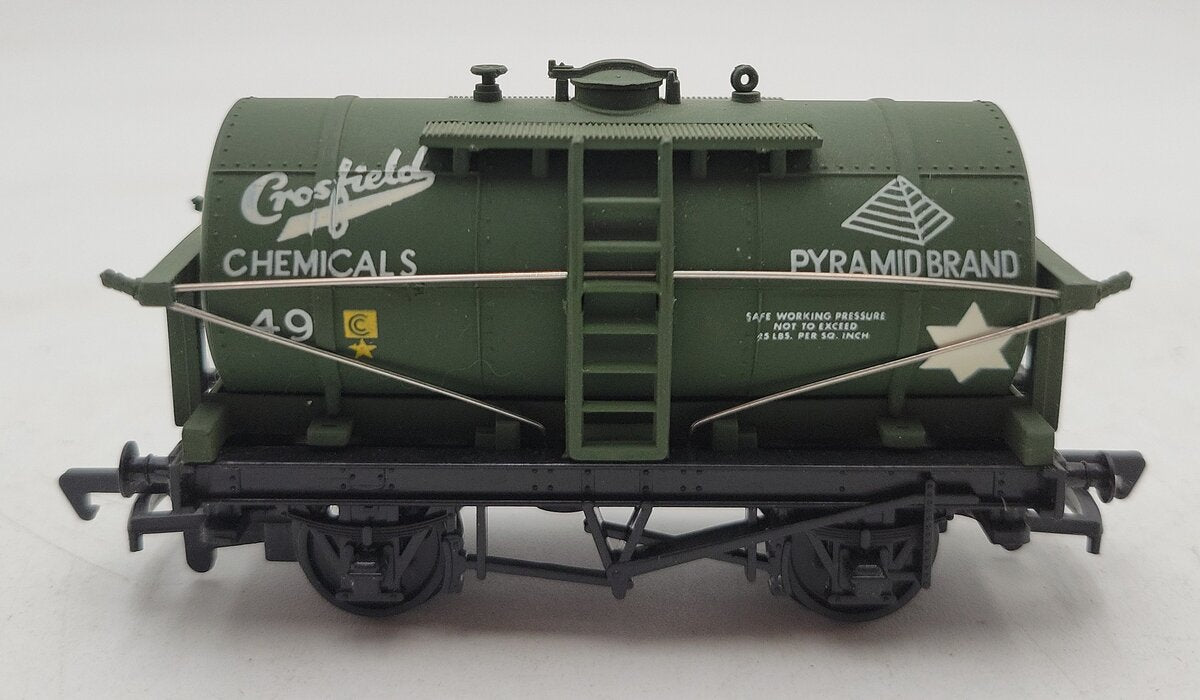 Main Line 37-147 OO Scale Crosfield Chemicals Tank Car #49 EX/Box