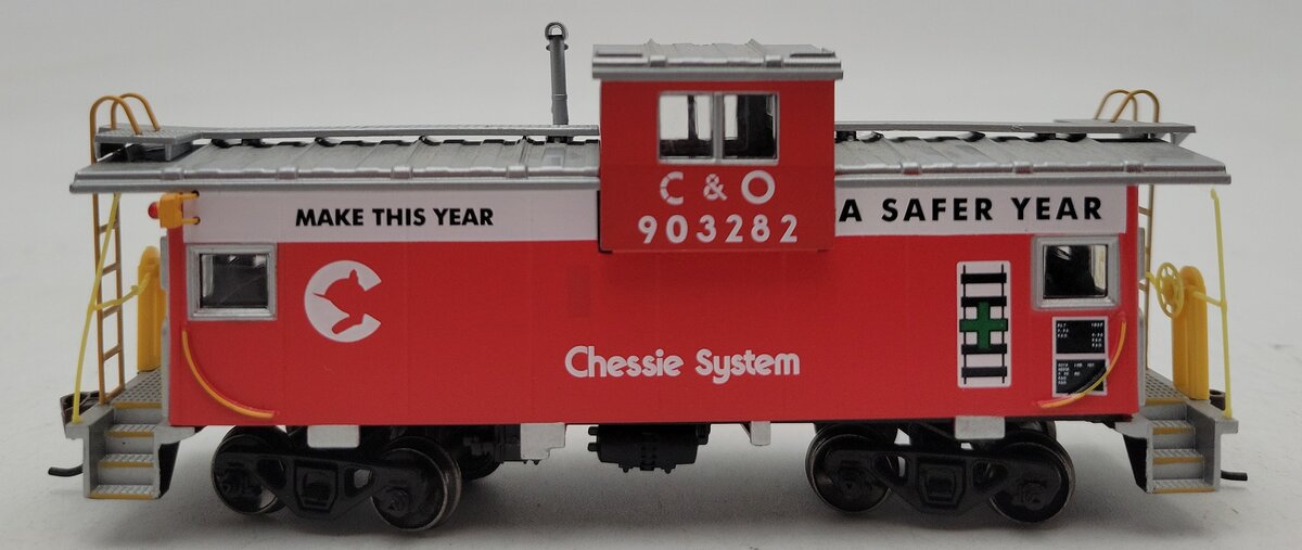 Athearn 7510 HO Scale C&O Chessie System Wide Vision Caboose #903282 LN/Box
