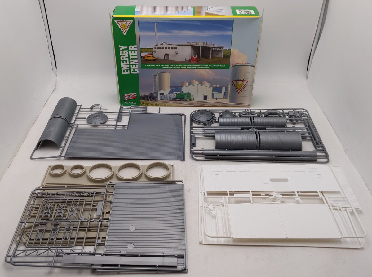 Walthers 933-2978 HO Scale Energy Center Building Kit EX/Box