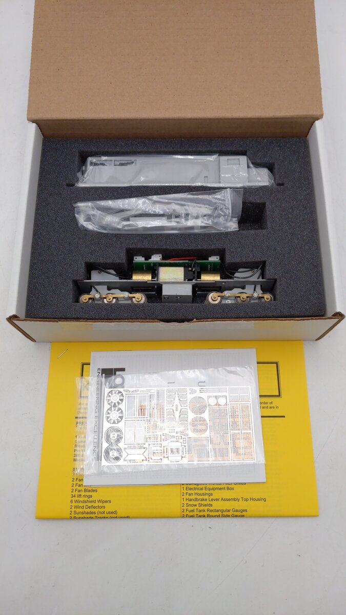 Kaslo Shops HL-19b HO EMD SDL-39 Diesel Locomotive Kit (Undecorated) w/Sound MT/Box