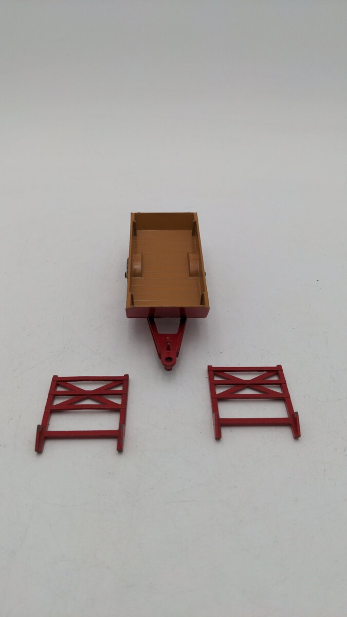 Dinky 320 Die Cast Tan / Red Halesowen Harvest Farm Trailer Set EX/Box