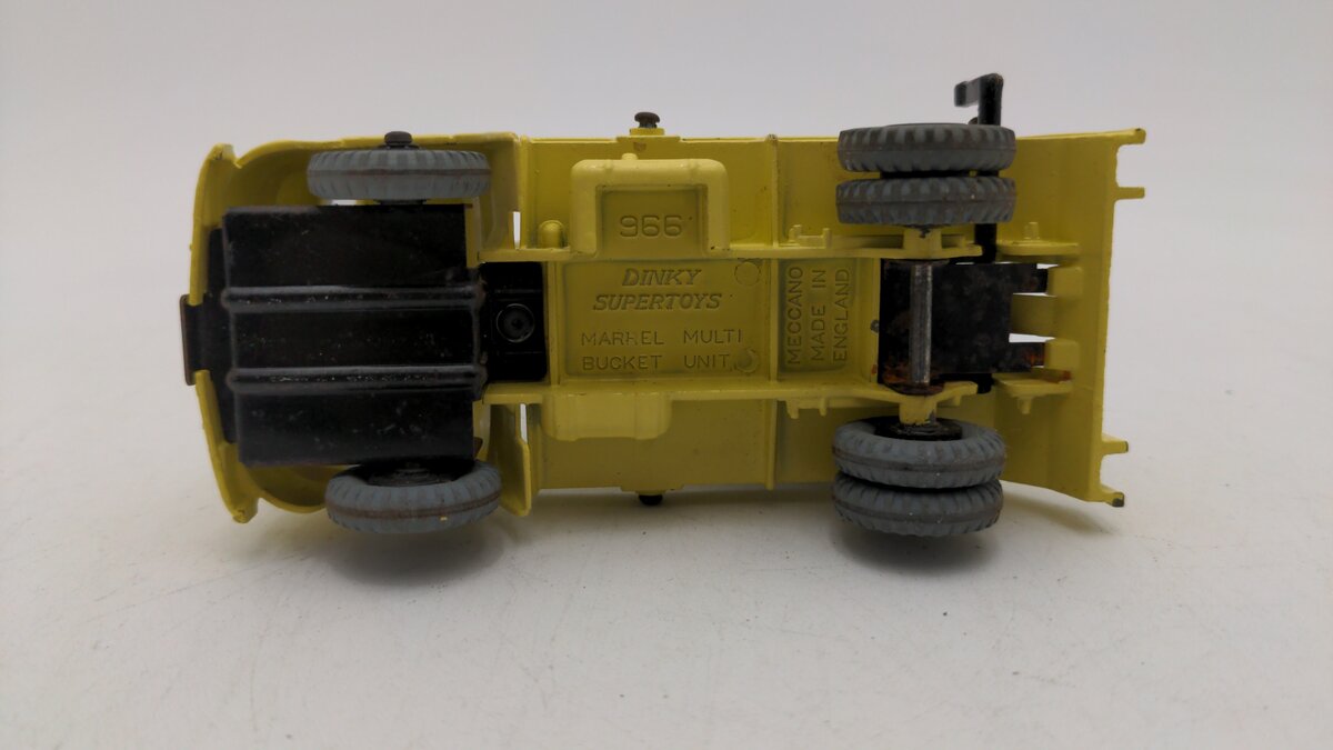 Dinky 966 Die Cast Yellow/Gray Marrel Multi-Bucket Unit W/Clear Plastic Windows EX/Box