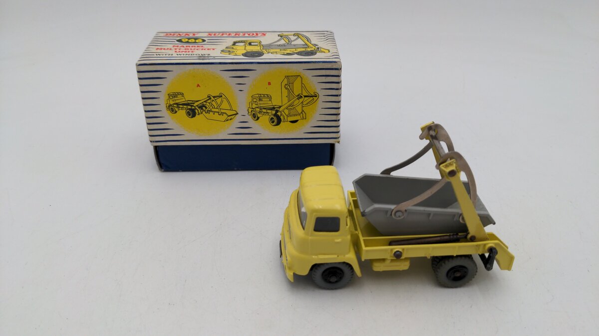 Dinky 966 Die Cast Yellow/Gray Marrel Multi-Bucket Unit W/Clear Plastic Windows EX/Box
