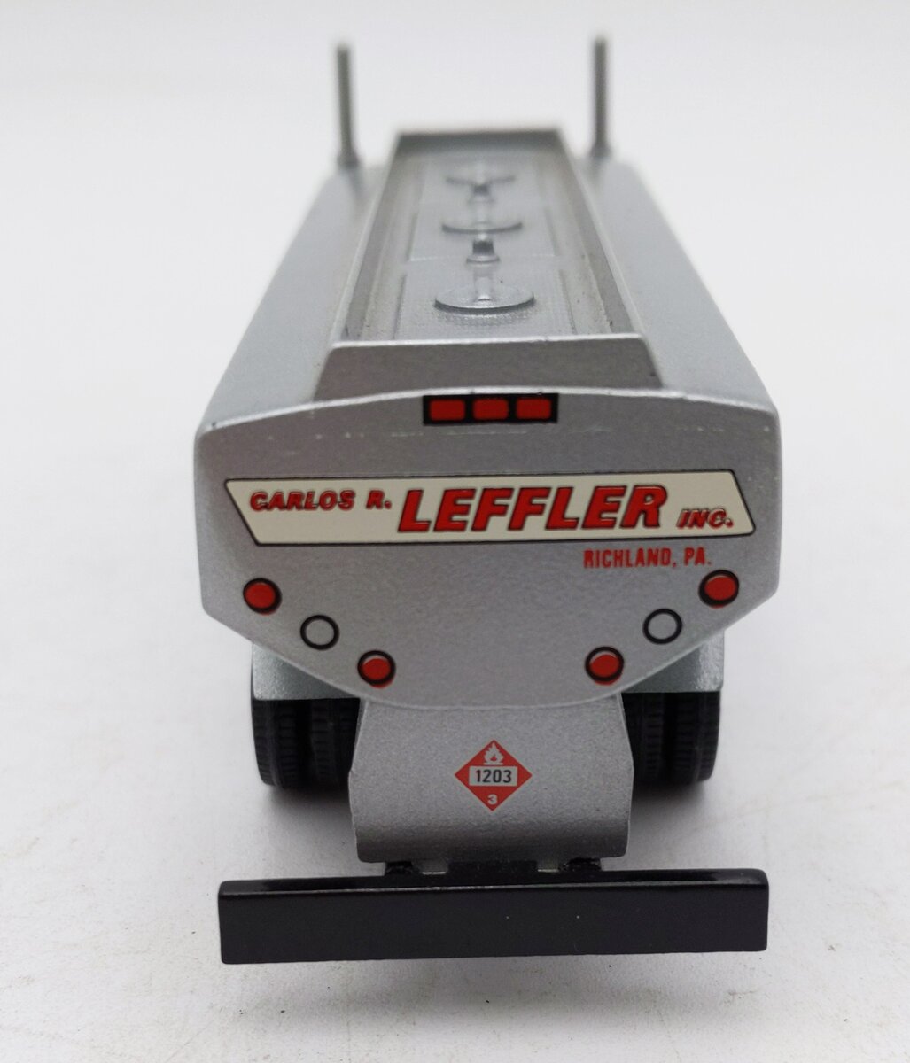 Winross 1203 1:64 Scale Carlos R. Leffler Inc. Gas Truck LN