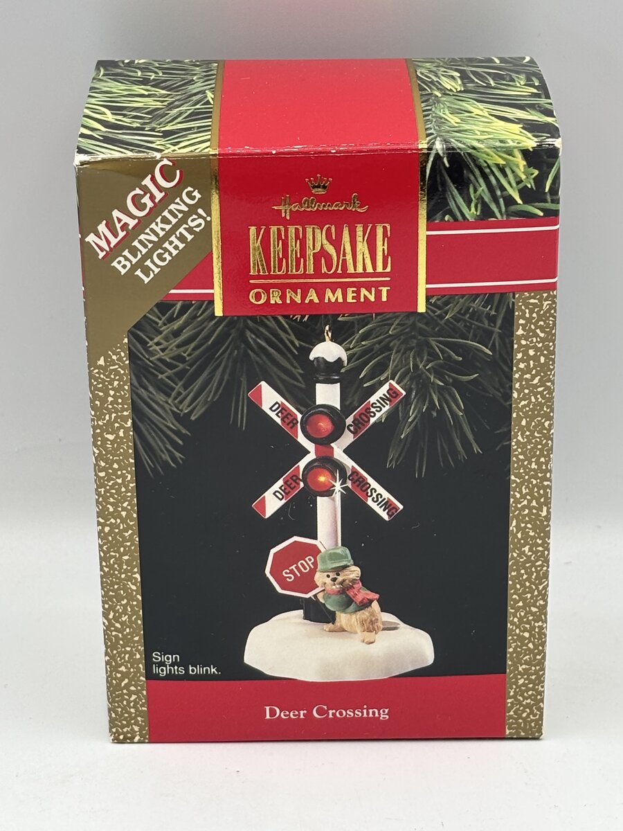 Hallmark QLX721-3 Keepsake Deer Crossing Ornament LN/Box