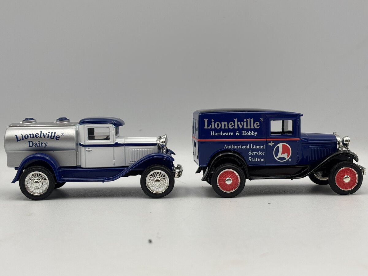 Eastwood 311500 1:43 Die Cast Lionelville Model A Tanker & Panel Delivery Set EX/Box