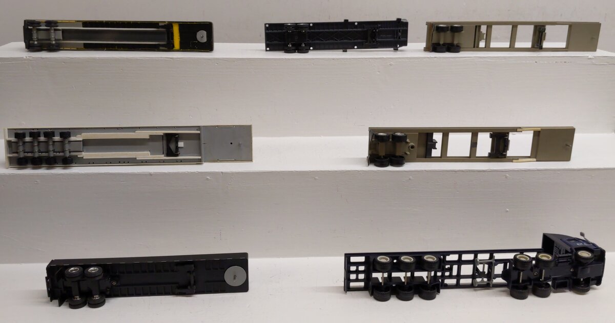 Assorted Trailers W/ Loads [7] EX