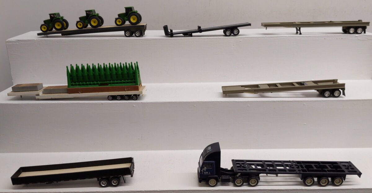 Assorted Trailers W/ Loads [7] EX