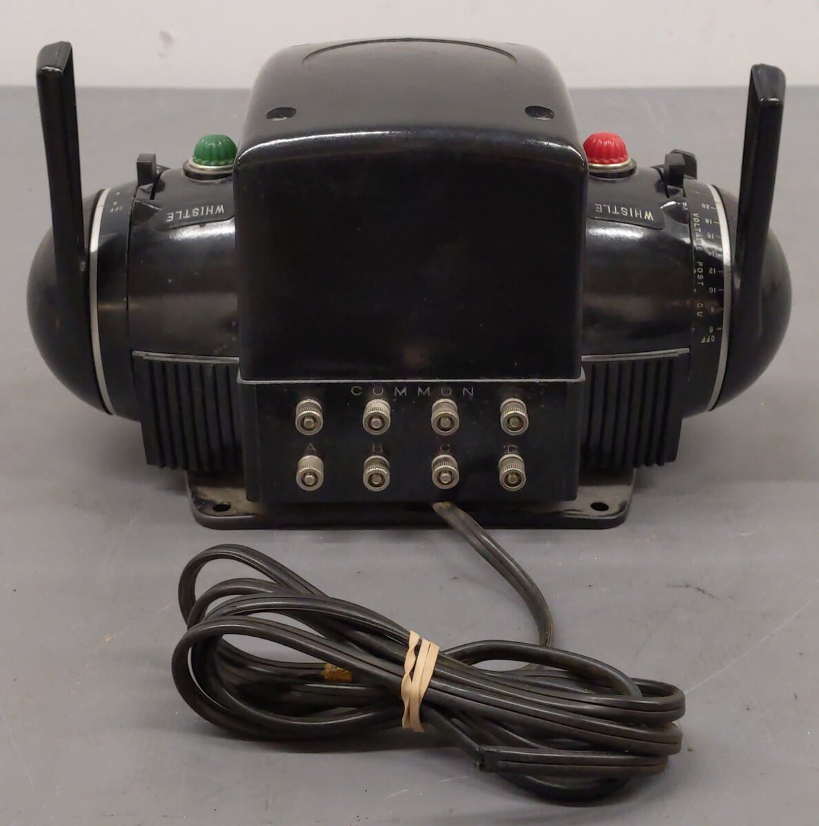 Lionel ZW Vintage O Trainmaster 275 Watt Transformer with Whistle