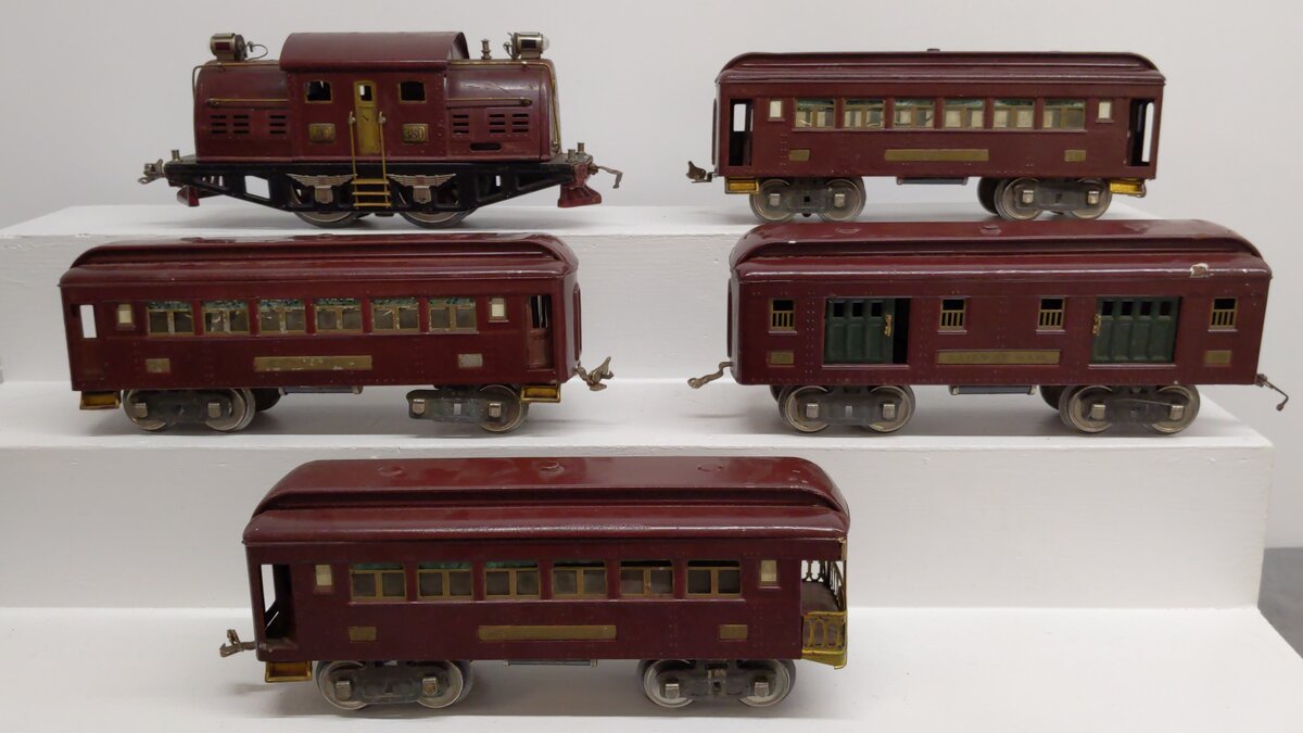Lionel 380 Vintage Standard Gauge 0-4-0 Electric Locomotive Set