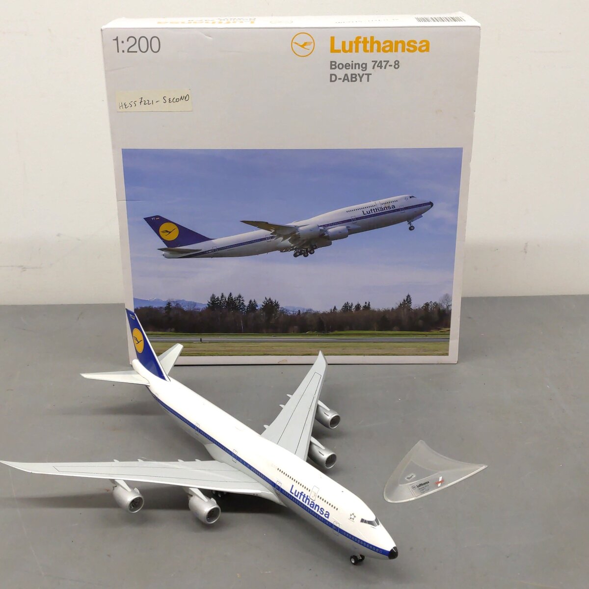 Herpa 557221 1:200 Lufthansa Boeing 747-8 D-ABYT Aircraft EX/Box