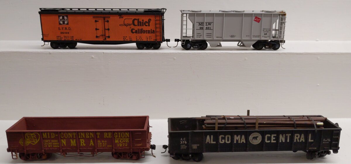 Assorted S Scale Assorted Freight Cars [4] EX