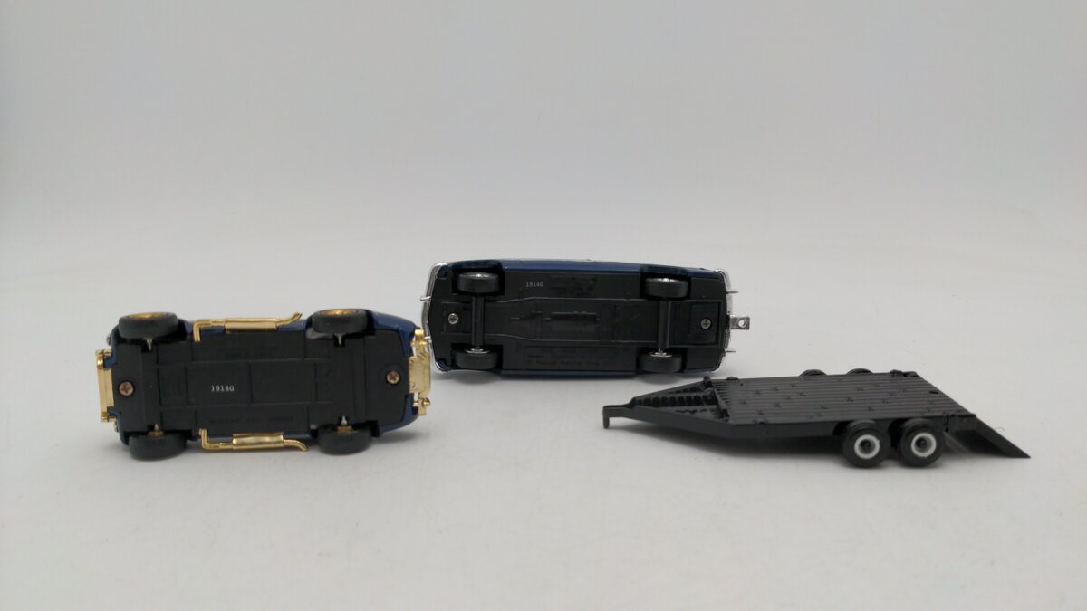 Ertl B316UO 1:43 Scale Eastwood Automobilia 1949 Ford Shelby Cobra & Trailer Car EX/Box