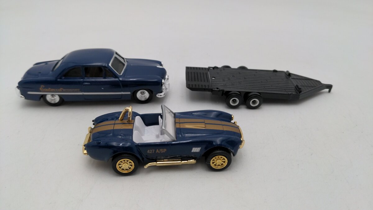 Ertl B316UO 1:43 Scale Eastwood Automobilia 1949 Ford Shelby Cobra & Trailer Car EX/Box