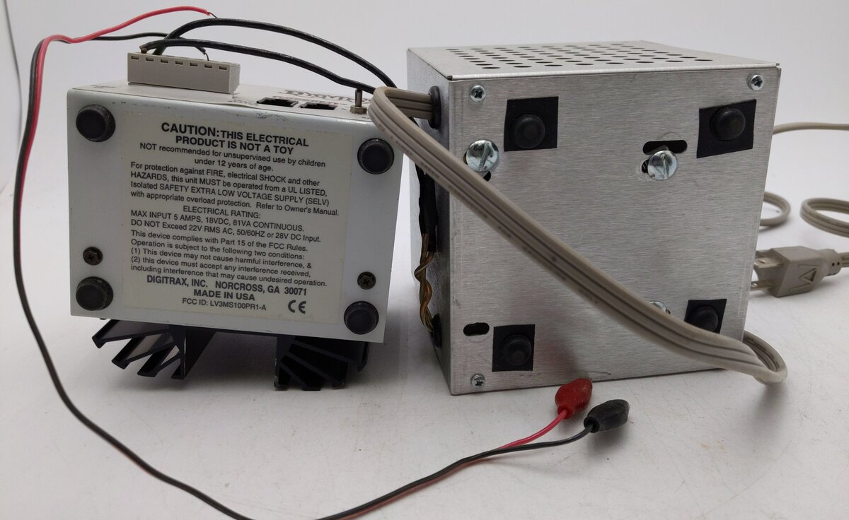 Digitrax DCS 100 Command Station 5 Amp Booster VG