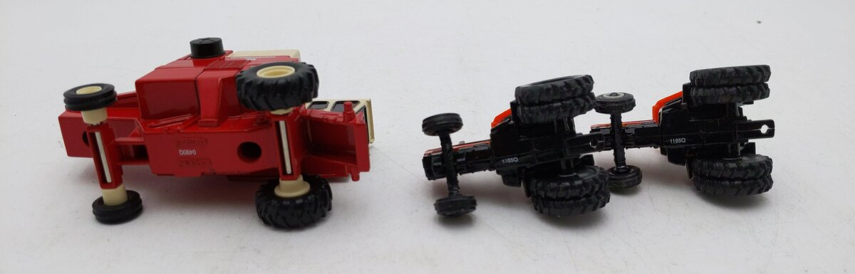 Ertl & Other Assorted Tractors [3] EX