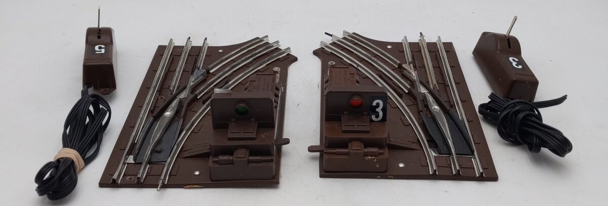 Lionel 6-5125 O27 Gauge Pair of 5121/5122 RC Switches VG