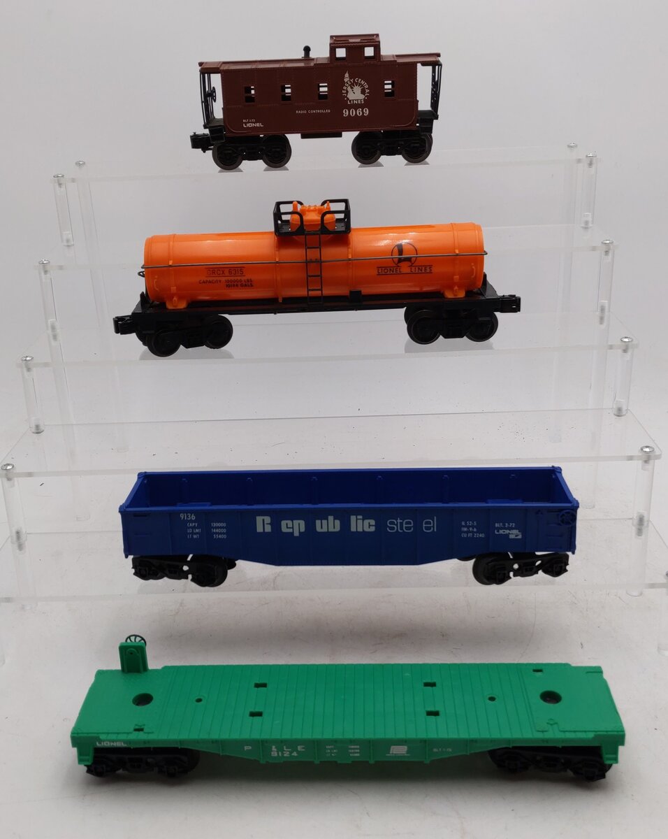 Lionel O Gauge Assorted Freight Cars [4] EX