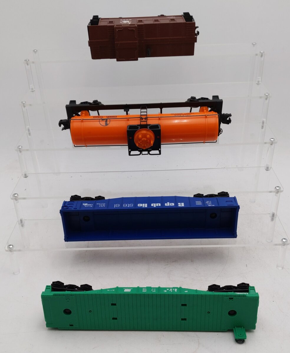 Lionel O Gauge Assorted Freight Cars [4] EX