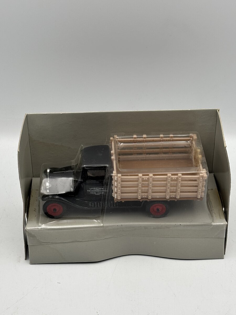 Ertl 2503 1:43 Livestock Transportation Carl Jones Prop. 1930 Chevy Stake Truck LN/Box