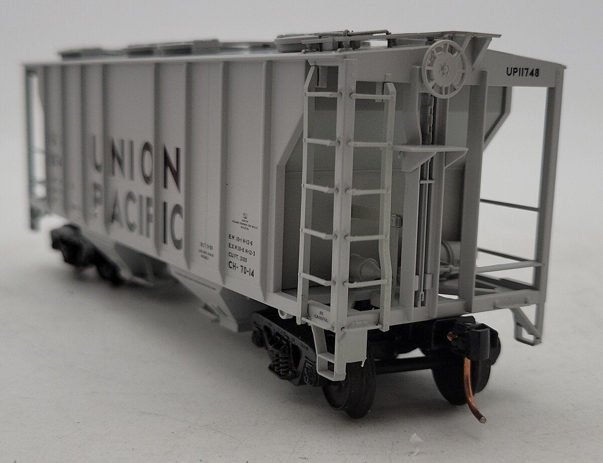 MTH 35-75046 S Union Pacific Ps-2 Hopper Car #11748 EX/Box