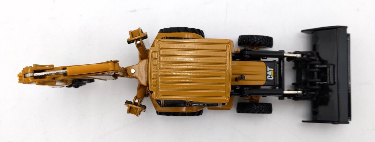 Norscot 55061 1:50 Caterpillar 420D IT Center Pivot Backhoe Construction Vehicle VG