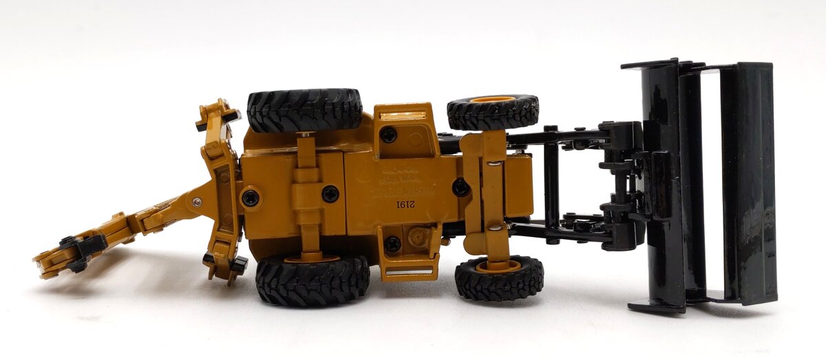 Norscot 55061 1:50 Caterpillar 420D IT Center Pivot Backhoe Construction Vehicle VG