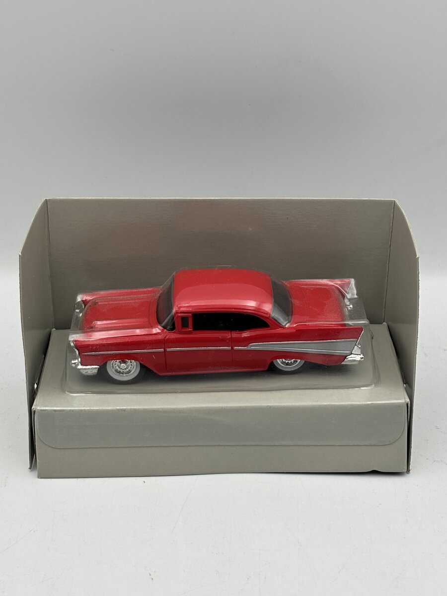 Ertl 2540 1:43 Scale Red Die Cast 1957 Chevrolet Bel Air Sport Coupe LN/Box