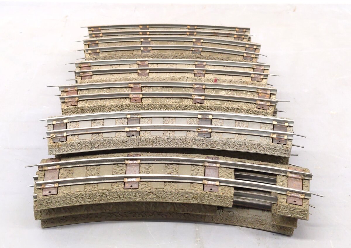 American Flyer 727 Vintage S Curved Rubber Roadbed Sections w/ Track (23)