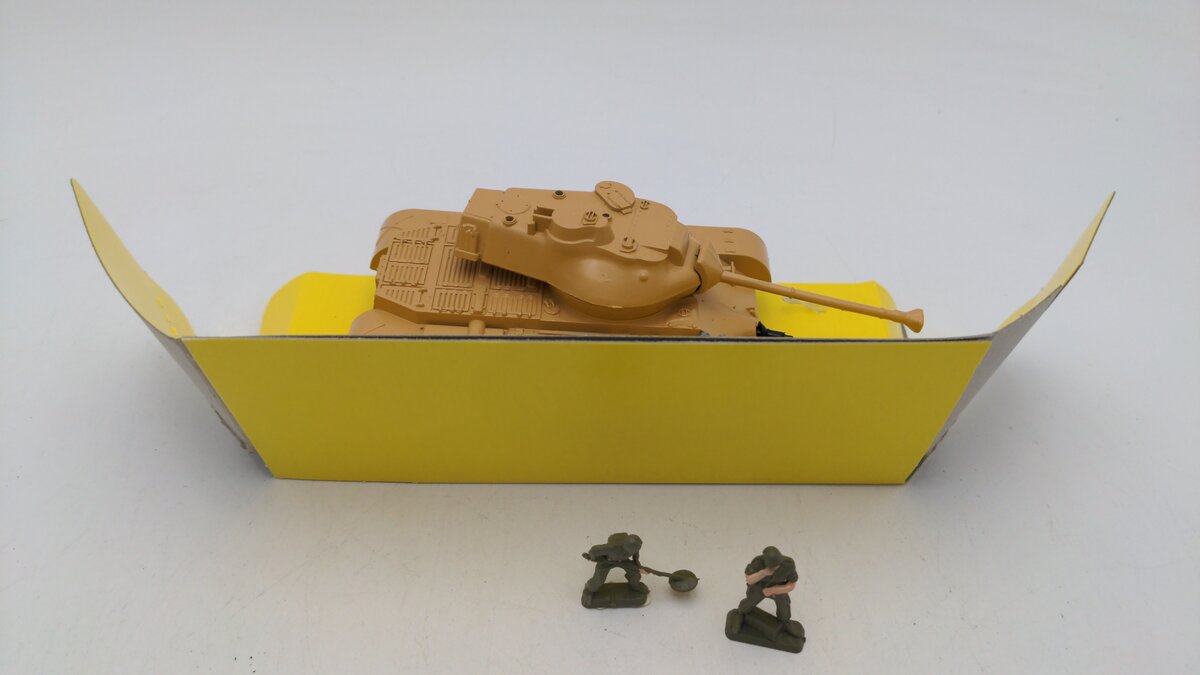 Solido 6065 1:50 Scale General Patton M-47 Tank Die Cast W/2 Plastic Figures EX/Box