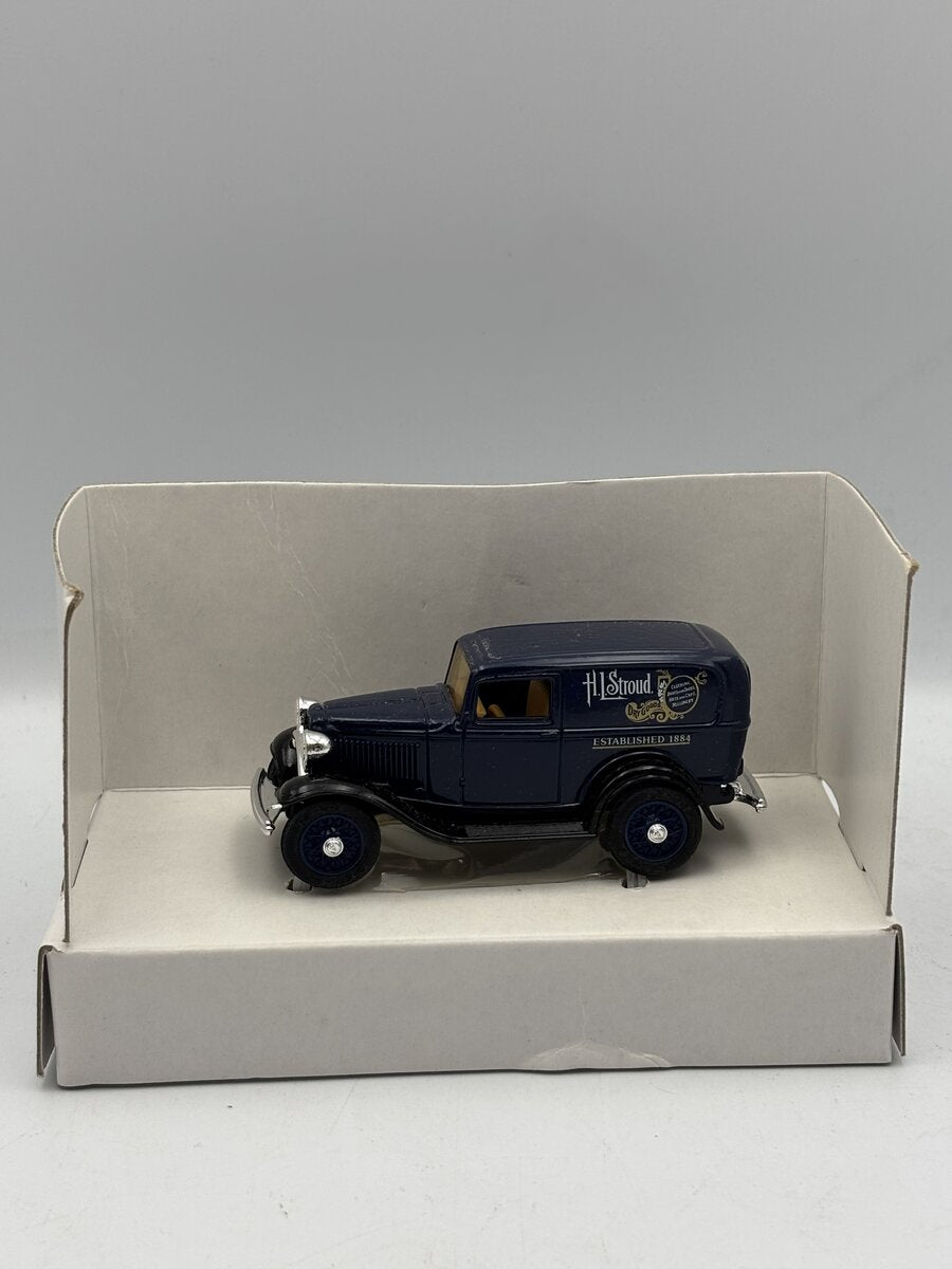 Ertl 2504 1:43 H.L. Stroud 1932 Ford Panel Truck Die Cast EX/Box