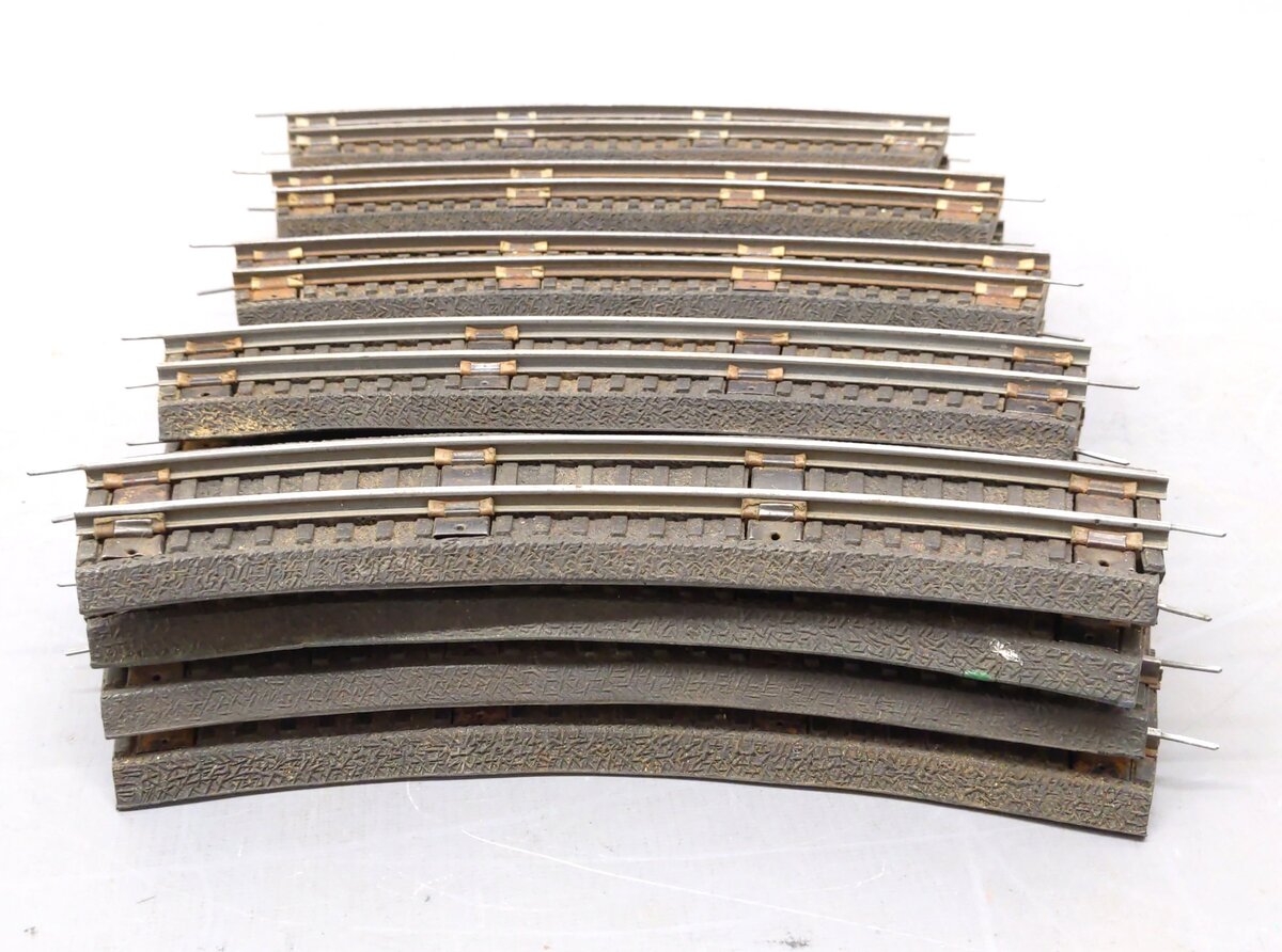 American Flyer Vintage S Curved Black Rubber Roadbeds w/ Track [22]