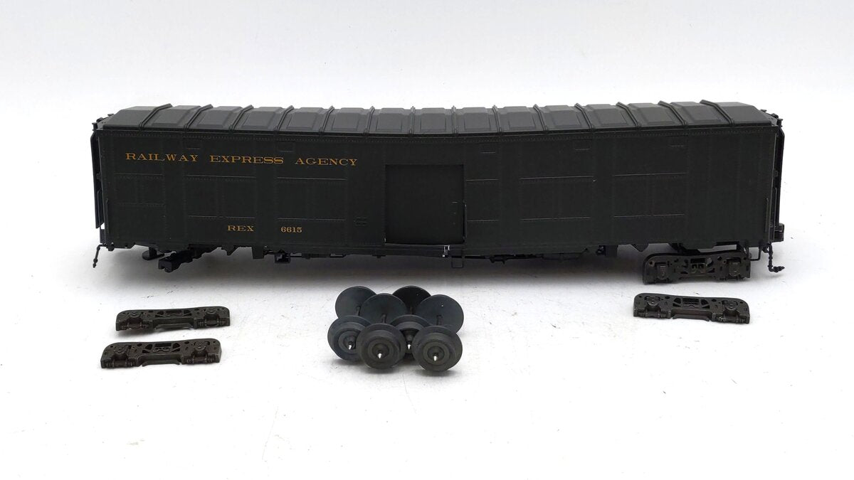 Weaver U21401LD 3-Rail World World II REA Express Car #6615/Box
