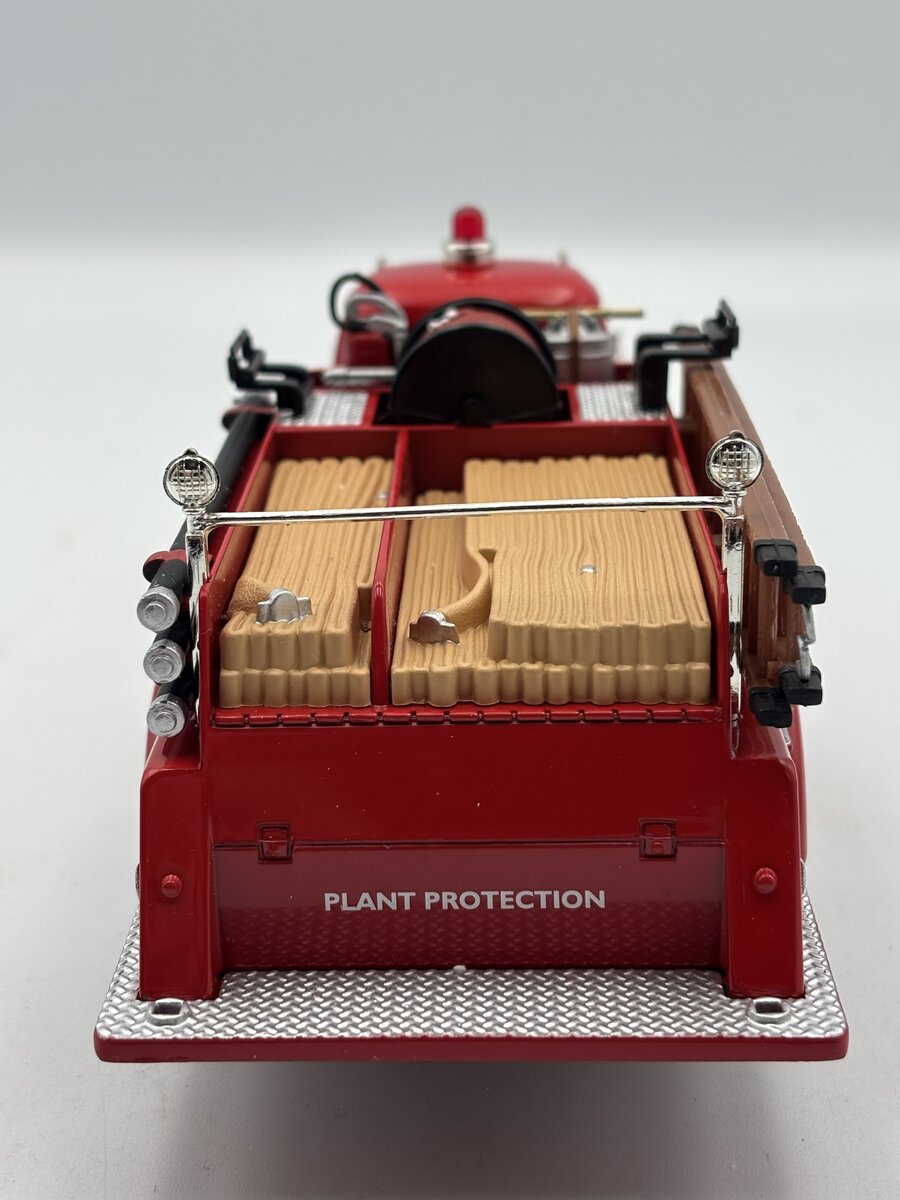 First Gear 19-1901 1:34 1951 Ford F-7 Fire Truck Die-Cast LN/Box