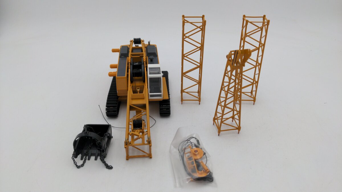 Conrad 2732 1:50 Liebherr HS 843 HD Hydraulic Crawler Crane  LN/Box