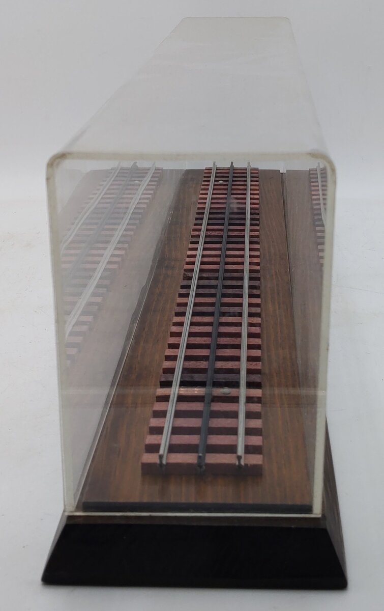 O Gauge Union Pacific Wood and Acrylic Display Case EX