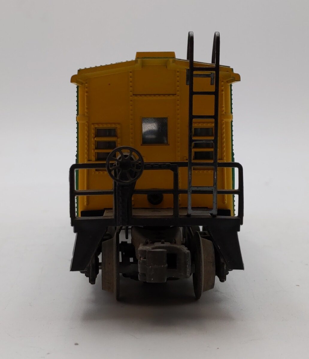 Lionel 6-9177 O Gauge Northern Pacific Bay Window Caboose LN/Box